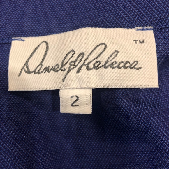 DANIEL & REBECCA sleeveless button down top - Picture 7 of 7